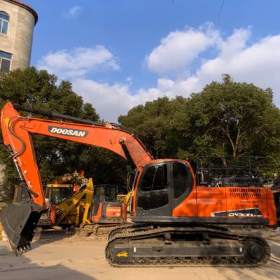Tipo di trascinatore utilizzato DOOSAN DX300LC-9C Escavatore Macchine per spostare la terra 30215 kg
