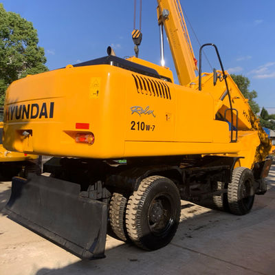 HYUNDAI 210W-7 Old Wheel Excavator, Used Construction Equipment 124KW Per l' estrazione mineraria