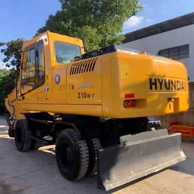 HYUNDAI 210W-7 Old Wheel Excavator, Used Construction Equipment 124KW Per l' estrazione mineraria
