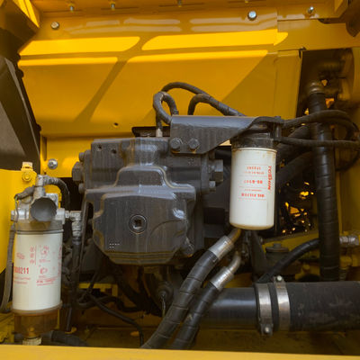 Komatsu Pc210 attrezzature da costruzione usate escavatore di seconda mano 20630kg